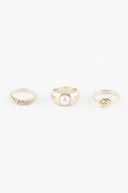 Woman 3 Piece Gold Rings