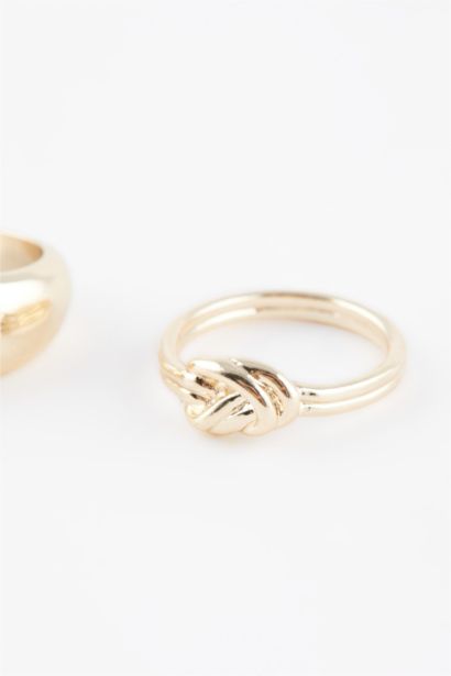 Woman 3 Piece Gold Rings