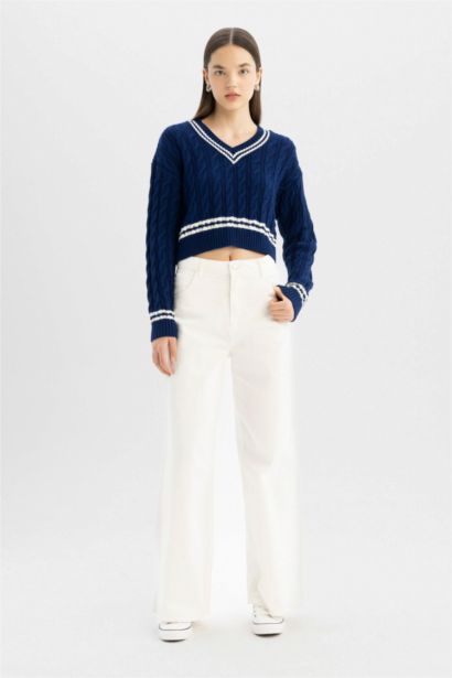 Regular Fit V Yaka Saç Örgülü Çizgi Triko Kazak