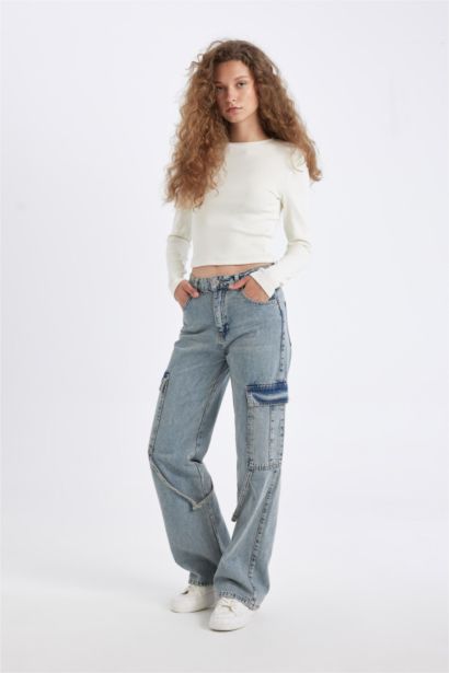 Wide Leg High Waist Long Cargo Jeans
