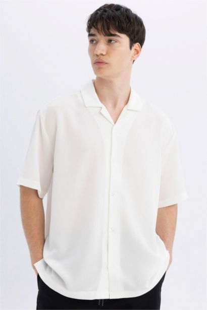 Relax Fit Resort Neck Crinkle Fabric Short Sleeve Shirt