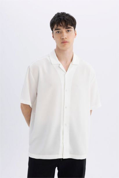 Relax Fit Resort Neck Crinkle Fabric Short Sleeve Shirt