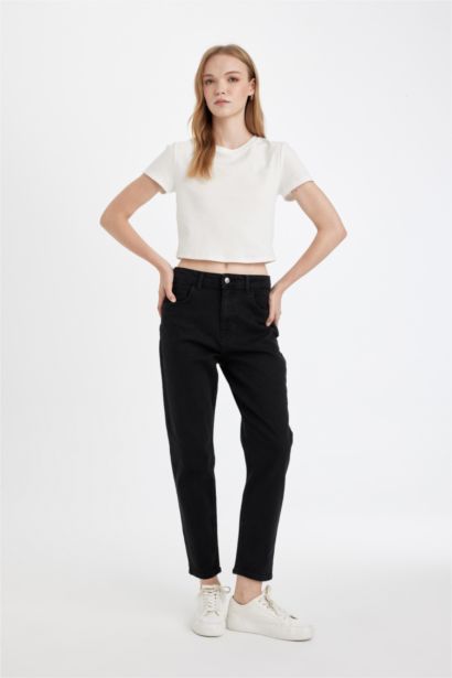 Jean Mom taille haute Coupe confortable légèrement ajusté