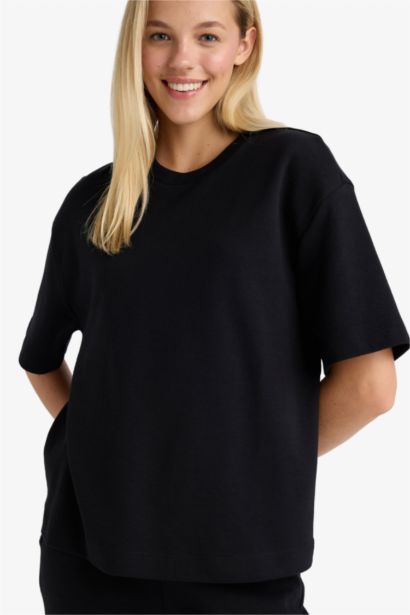 Relax Fit Crew Neck Basic Short Sleeve Black T-Shirt