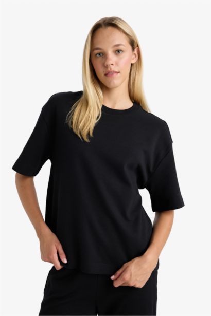 Relax Fit Crew Neck Basic Short Sleeve Black T-Shirt