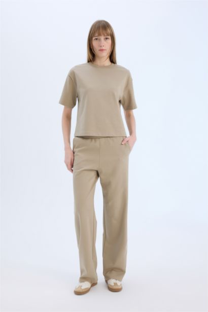 T-shirt basique à col rond et manches courtes Coupe décontractée