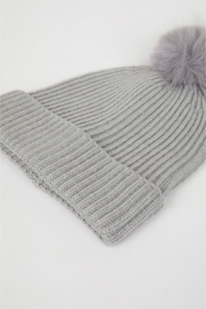 قبعة تريكو للبنات