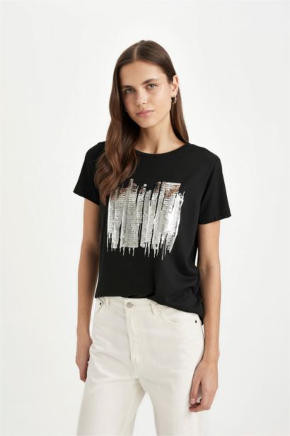 Regular Fit Crew Neck Short Sleeve T-Shirt