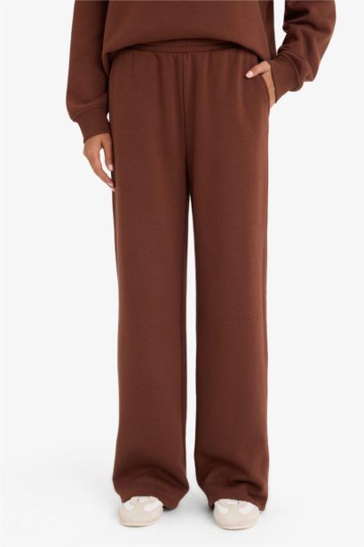 Straight Fit Basic Thick Sweatshirt Fabric Trousers
