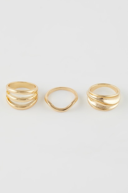 Woman 3 Piece Gold Rings