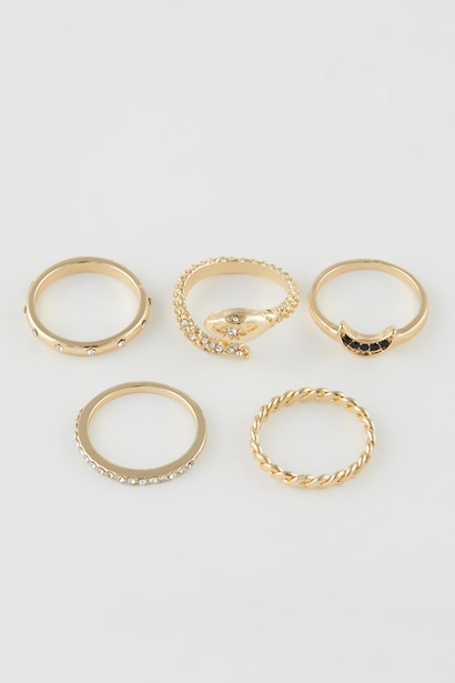 Woman 5 Piece Gold Rings