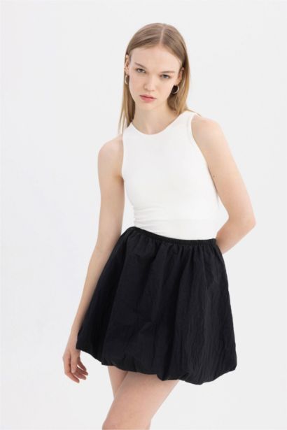 Balloon Fit Taffeta Mini Skirt