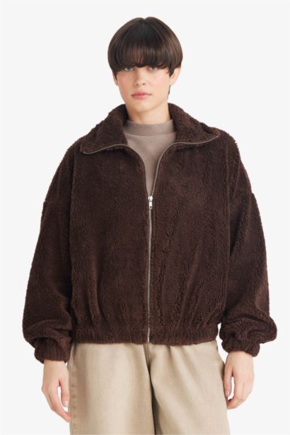 جاكيت قطيفة فرو اوفر سايز بياخة بولو بسحاب