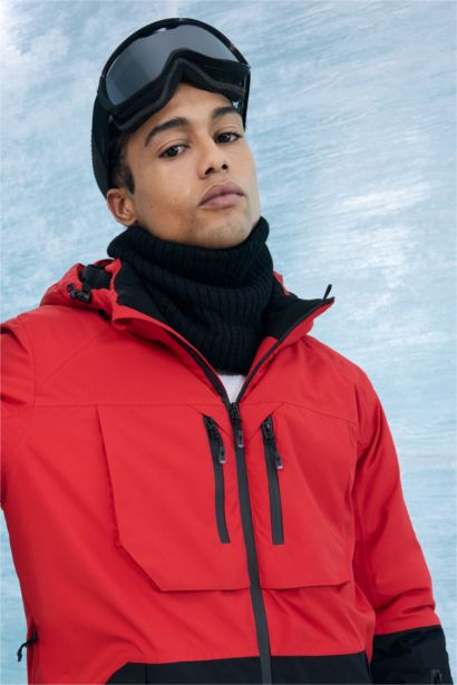 Man Lined Neck Scarf