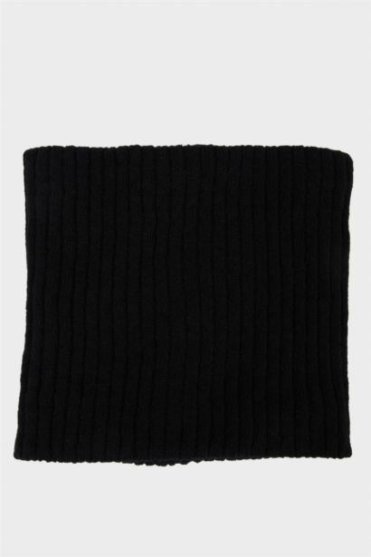 Man Lined Neck Scarf