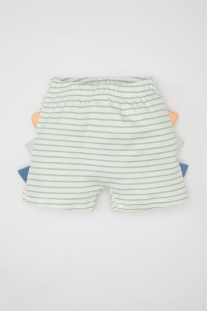 شورت مخطط ولادي مضلع قصة عادية