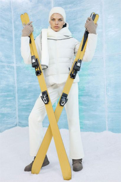 Куртка с подогревом водоотталкивающая с капюшоном, DeFactoFit