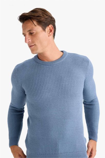 بلوز تريكو قصة عادية بياخة مستديرة