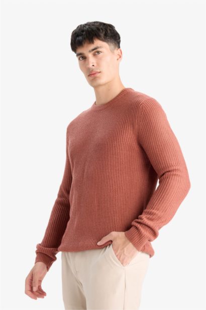 Pull en tricot texturé à col rond Coupe standard
