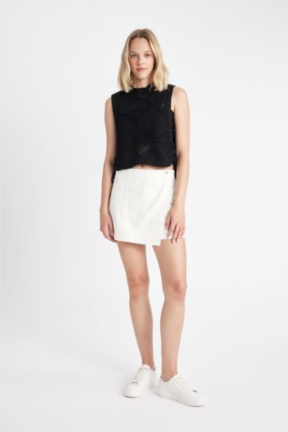 Regular Fit Crew Neck Crop Top