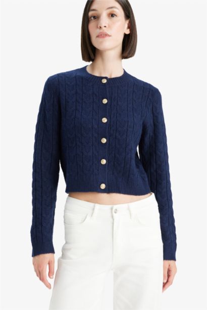 Regular Fit Crew Neck Knitted Buttoned Knitwear Cardigan