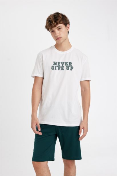 طقم بيجاما قصة عادية نص كم - قطعتين