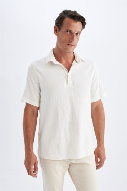Regular Fit Textured Short Sleeve Shirt
