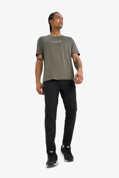 Standard Fit Short Sleeve T-Shirt