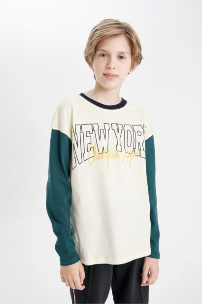 Boy Oversize Fit Crew Neck Long Sleeve T-Shirt