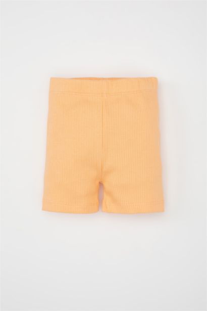 طقم بناتي شورت وتيشيرت بطبعة شعار - قطعتين