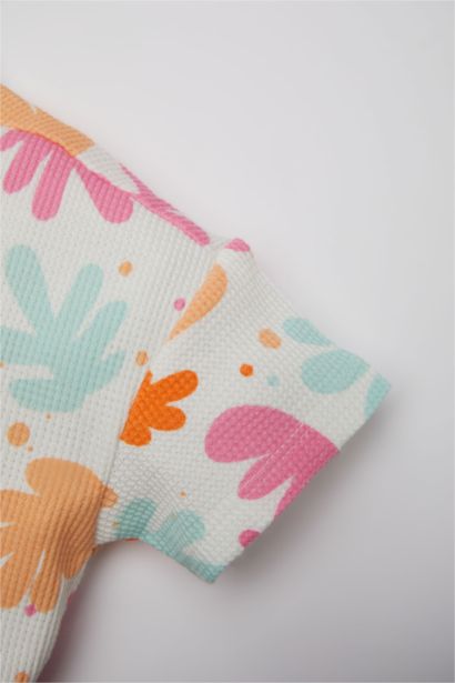 طقم بيبي بناتي شورت وتيشيرت قصة عادية - قطعتين