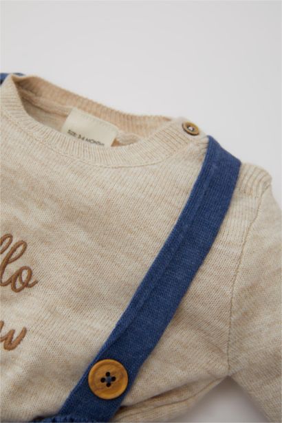 Ensemble pour Bébé Fille: Pull en tricot à col rond avec broderie et salopette en tricot avec bretelles ajustables