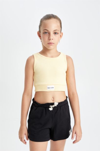 كروب توب بناتي بدون ردن بياخة مستديرة