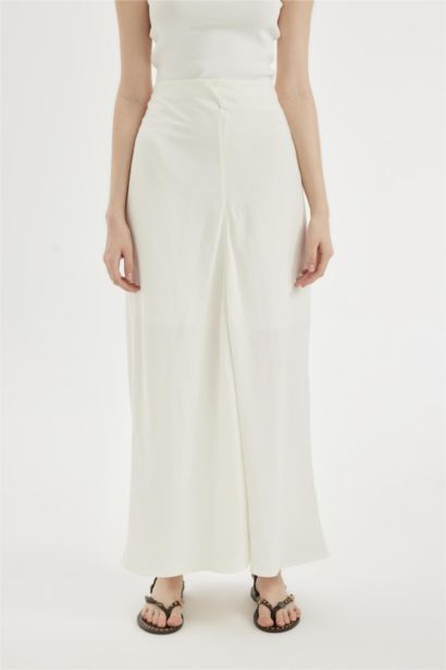 A Cut linen Maxi Skirt
