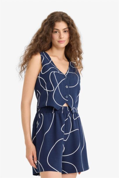 شورت فلورال بخصر عادي من مزيج الكتان