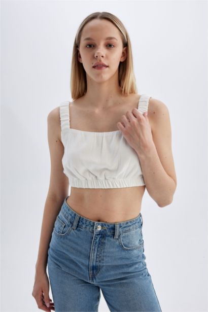 Strapless Sleeveless Blouse