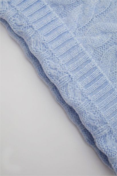 بلوفر بناتي قصة عادية برقبة مستديرة