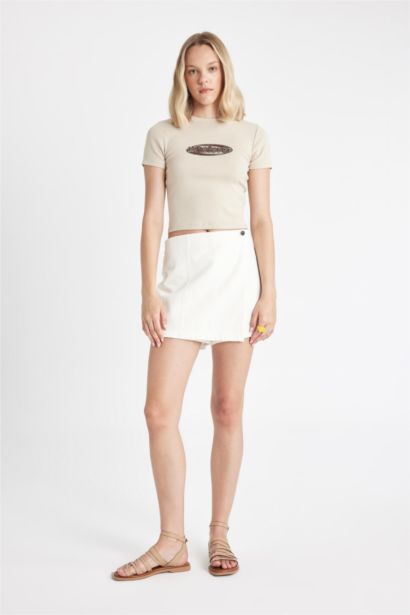 Regular Fit Gabardine Normal Waist Shorts