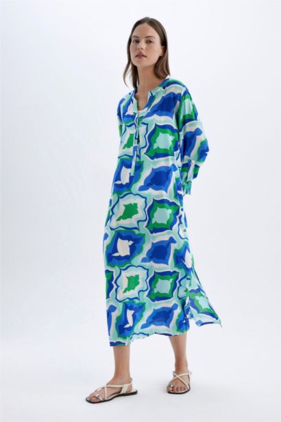 فستان بحر قصة عادية من Fall in Love