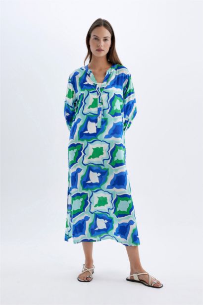 فستان بحر قصة عادية من Fall in Love