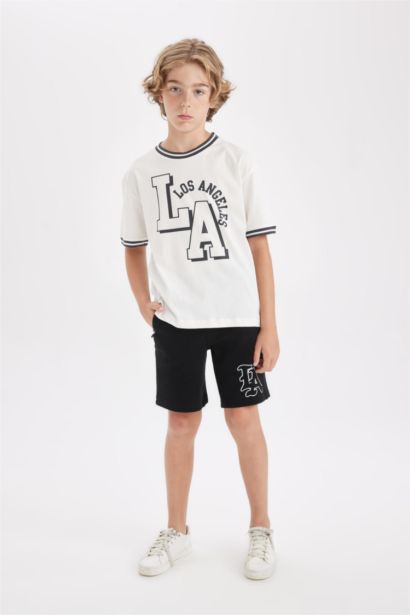 شورت ولادي قماش رقيق قصة عادية