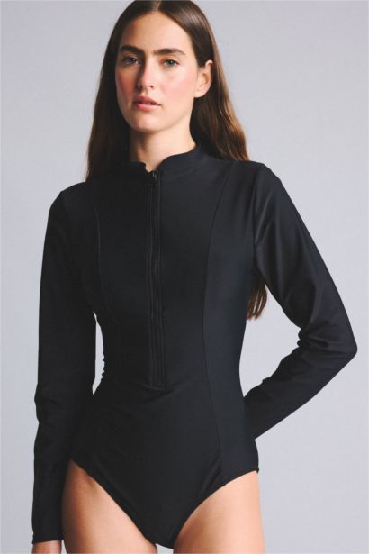 Regular Fit Zippered Black Swimsuit
