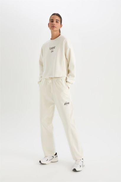 بنطلون كاروت فيت بيزك بجيب ورباط