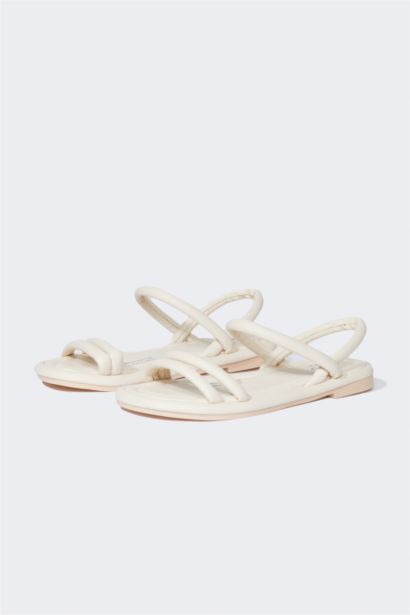 Woman Flat Sole Faux Leather Sandals