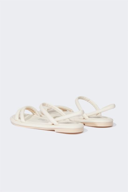 Woman Flat Sole Faux Leather Sandals