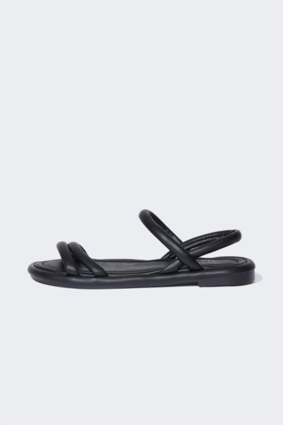 Woman Flat Sole Faux Leather Sandals