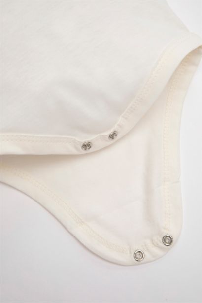 Baby Girl Printed Snap Body Shorts Hat Muslin 3 Piece Set