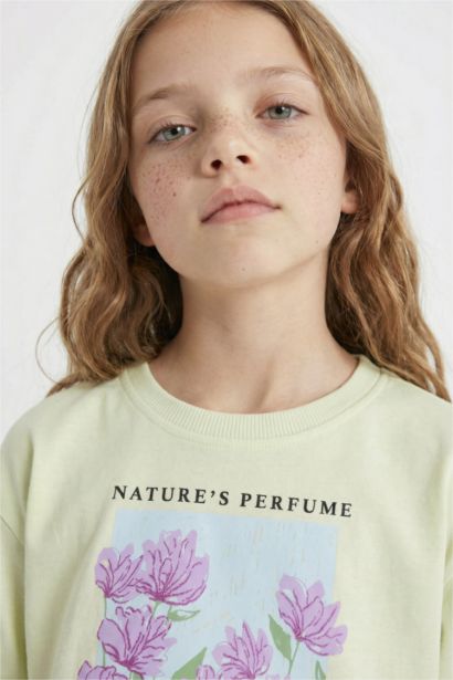 Girl Crew Neck Printed Crop T-Shirt