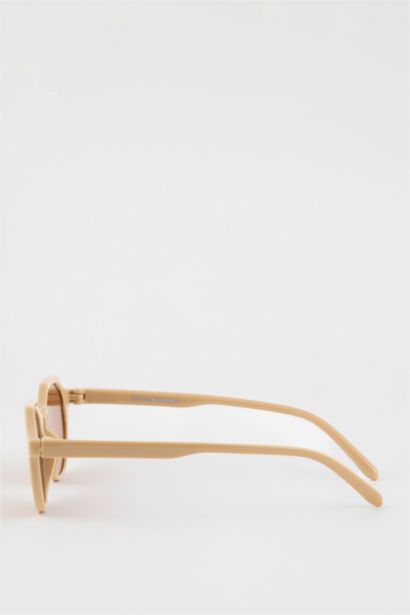 نظارة شمسية