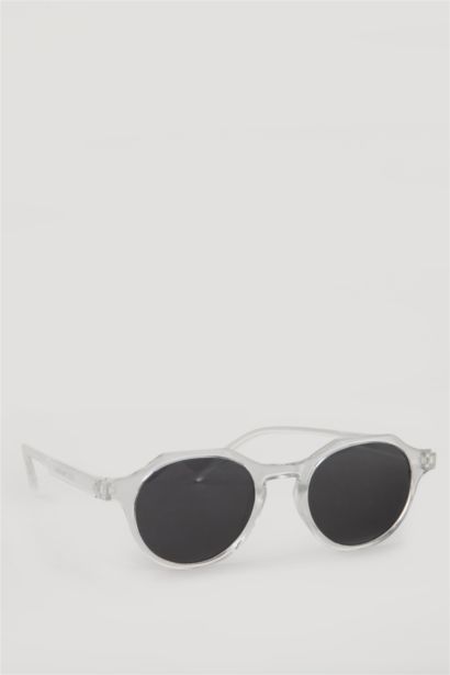 Man Round Sunglasses